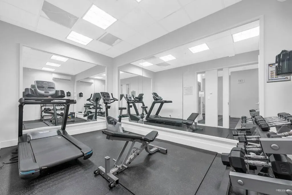 Lovely 2-Bedrooms Downtown Suite Free Parking Vancouver