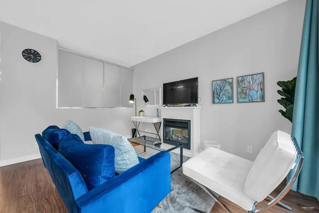 Lovely 2-Bedrooms Downtown Suite Free Parking Vancouver
