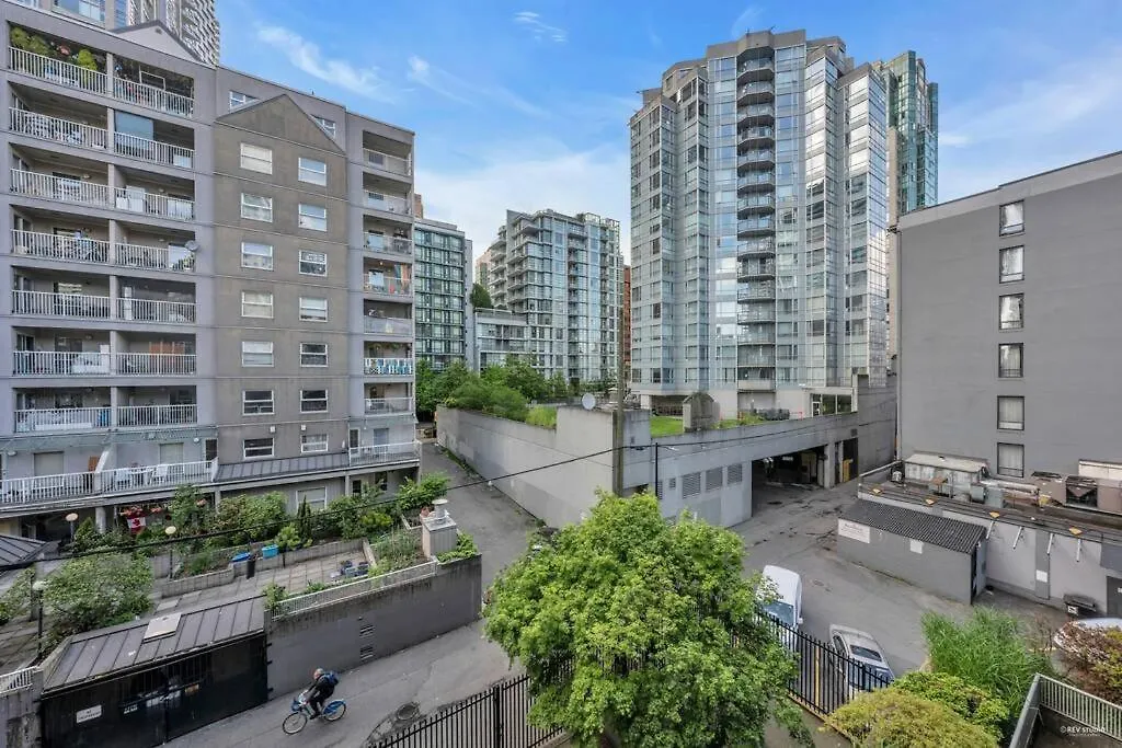 Lovely 2-Bedrooms Downtown Suite Free Parking Vancouver 0*,  Canada